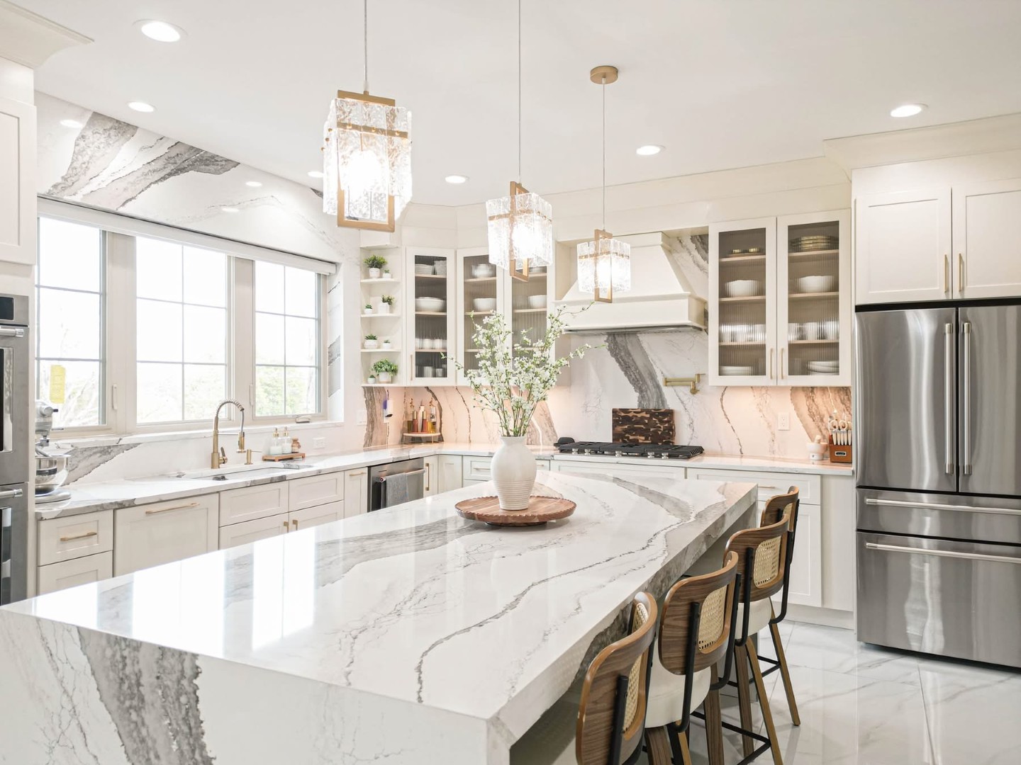 Transitional Kitchen Remodel by Decor Kitchen & Bath — Project 2 project photo